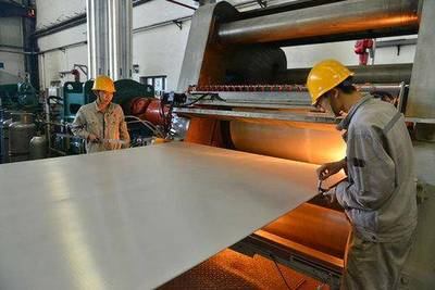 内蒙古不仅钢铁行业 高耗能产业投资也降了六成多